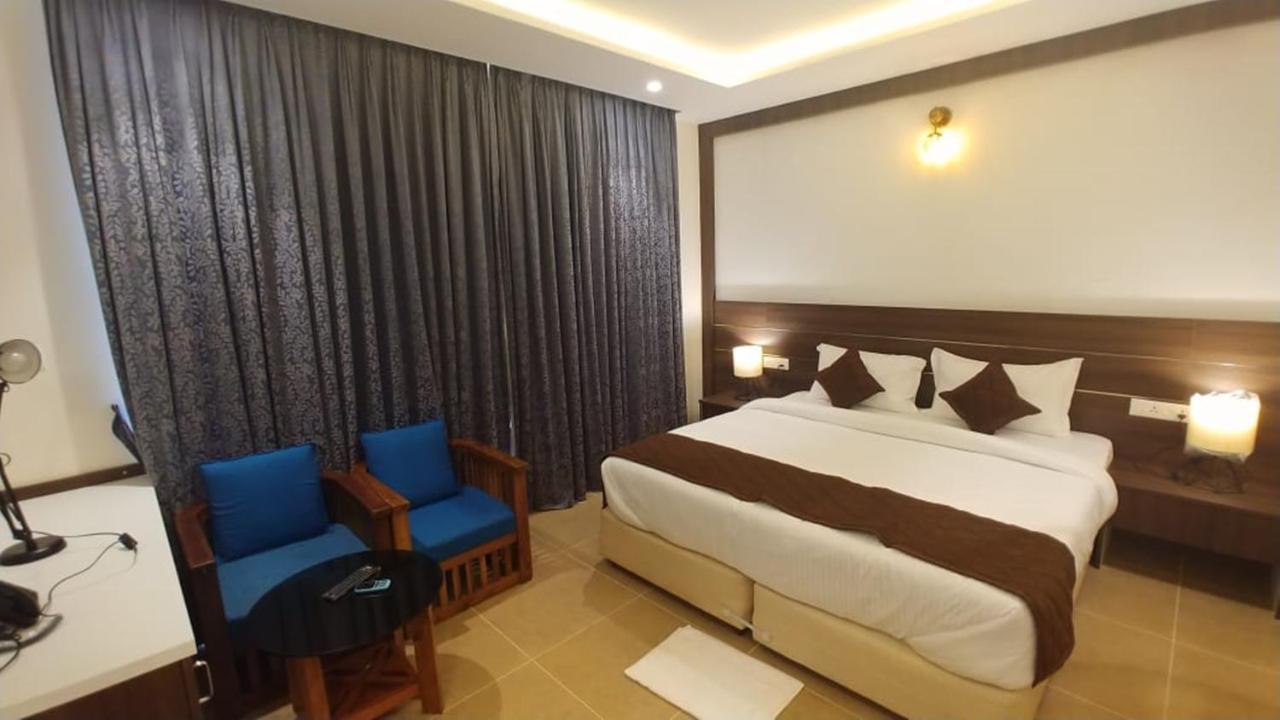 Mirth Hotels And Resorts Kanthalloor Eksteriør bilde